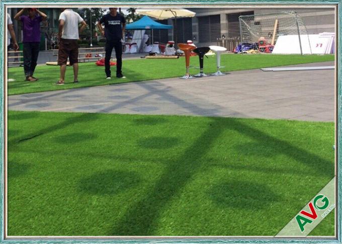 Trang trí nội thất thương mại Thảm cỏ nhân tạo cho sân vườn 0