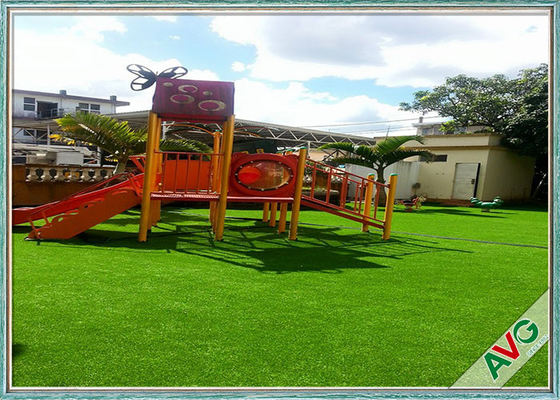 TRUNG QUỐC Chiều cao 35 MM Dễ dàng bảo trì Cỏ nhân tạo ngoài trời cho Công viên giải trí trẻ em nhà cung cấp