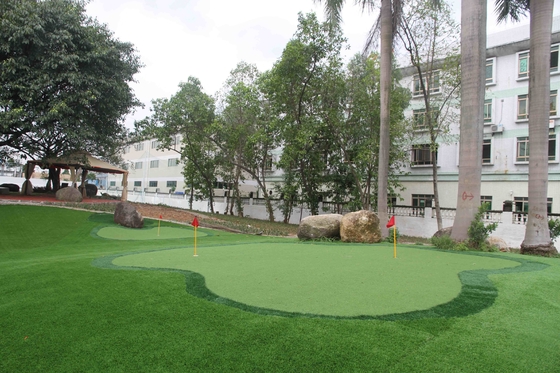 Trung Quốc Cỏ nhân tạo PP + Fleece Garden với màu sắc tươi sáng Bảo hành 5 năm nhà cung cấp